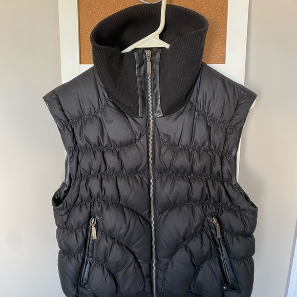 Express Vest - Picture 4 of 4